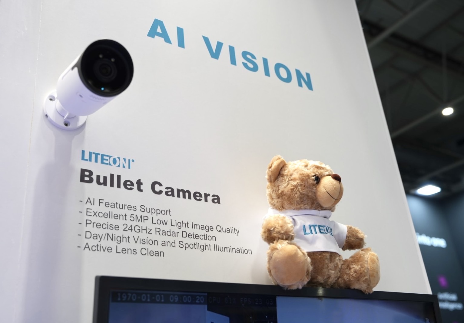 7 新聞照片七 光寶展出AI Vision人工智能視覺監控系統.jpg (166 KB)